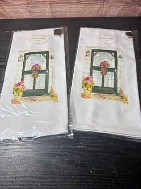 (2) NIP Pamela Cassidy Designs Kitchen Towels 100% Cotton #20661 Screen Door